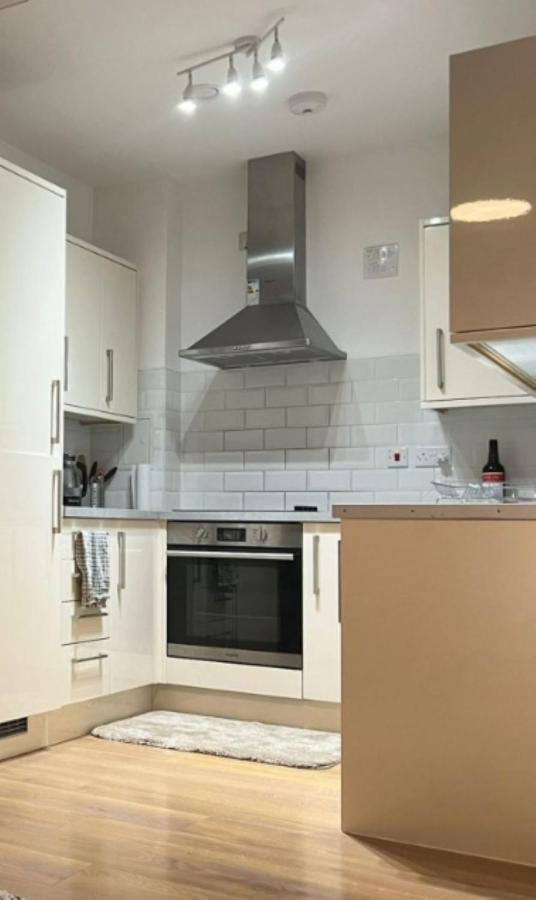 Modern And Stylish 1Bed Flat Apartment Barking  Ngoại thất bức ảnh